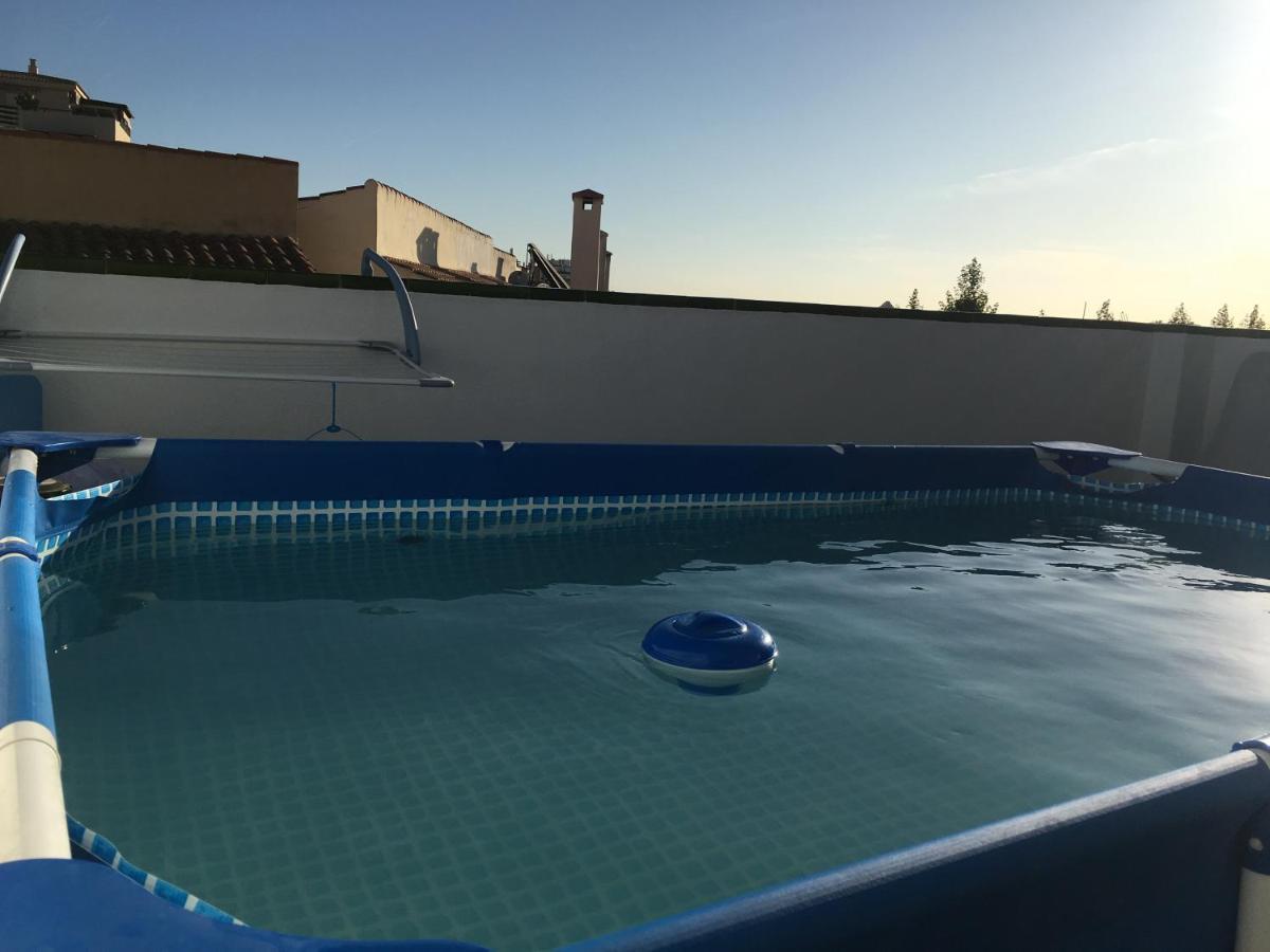 Apartment With Private Patio Fuengirola Esterno foto