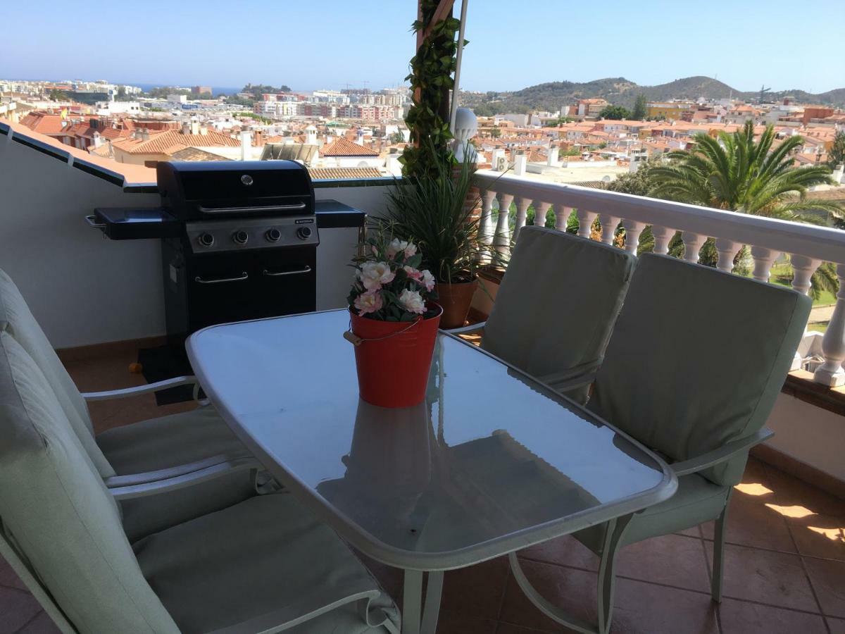 Apartment With Private Patio Fuengirola Esterno foto